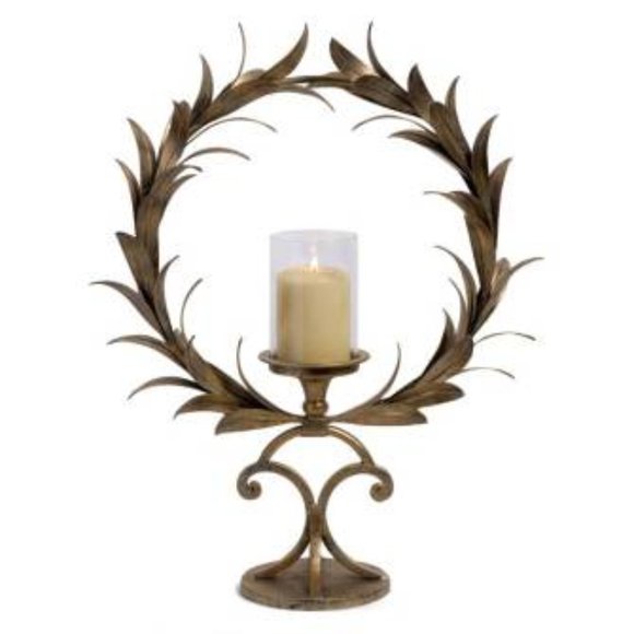 Laurel Wreath Hurricane 23"H